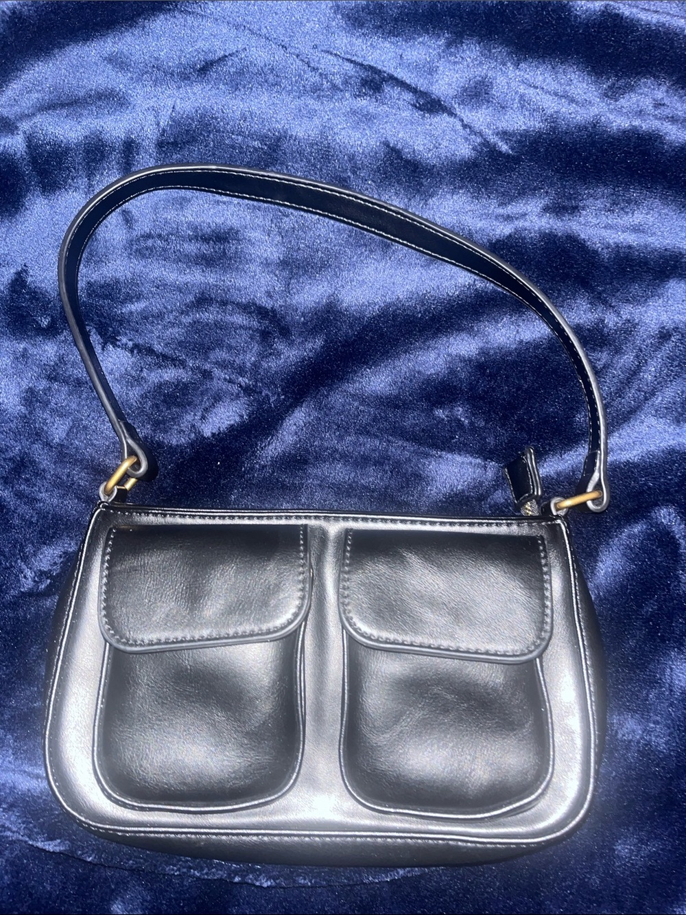 PacSun Black Shoulder Bag with Dual Front Pockets (Great Condition)